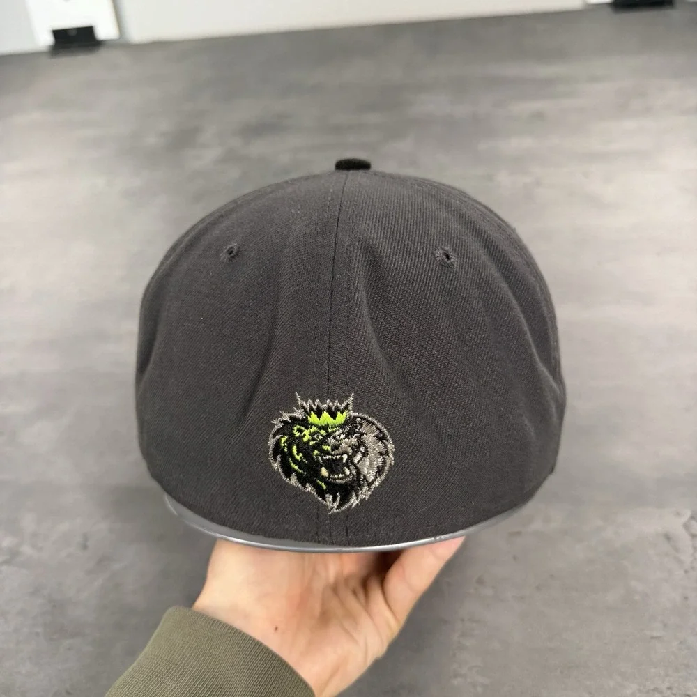 Vintage Manchester Monarchs Hat New Era Cap 7 1/4 Silver Gray Neon Wool AHL ECHL